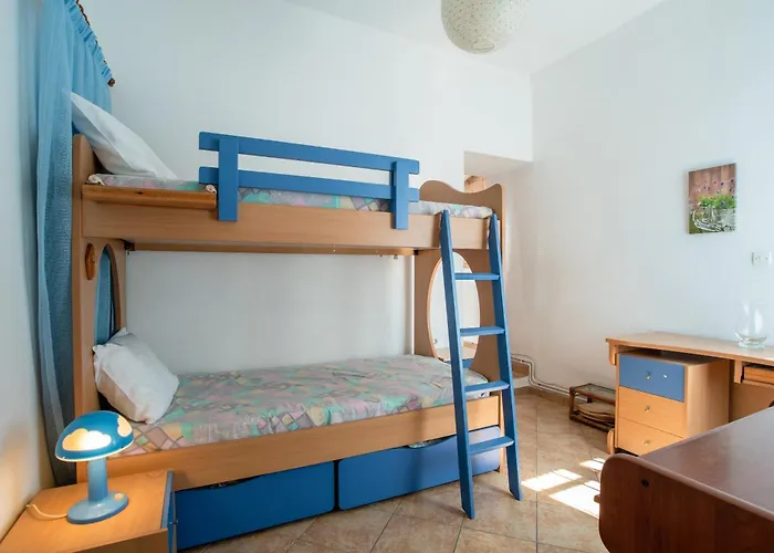 Naxos Family House In Vivlos