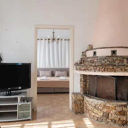 בית נופש Naxos Family House In Vivlos *