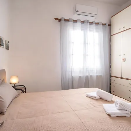 Naxos Family House In Vivlos Naxos City